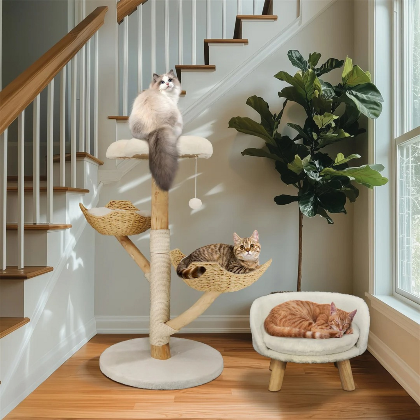 Arbre à chat en bois massif 110 cm – avec griffoir et centre de jeux